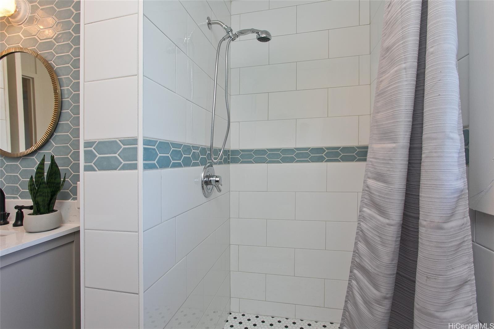 Photo 12 of 20