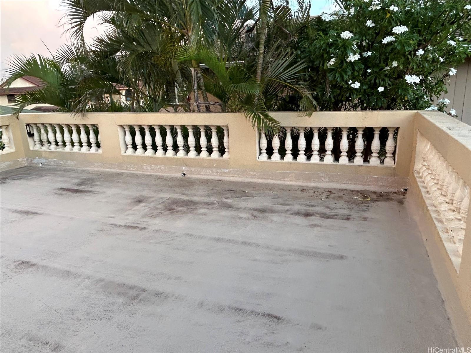 Photo 15 of 18