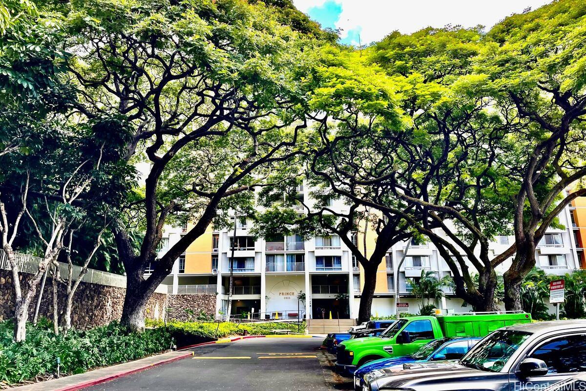1511 Nuuanu Avenue  Unit 421