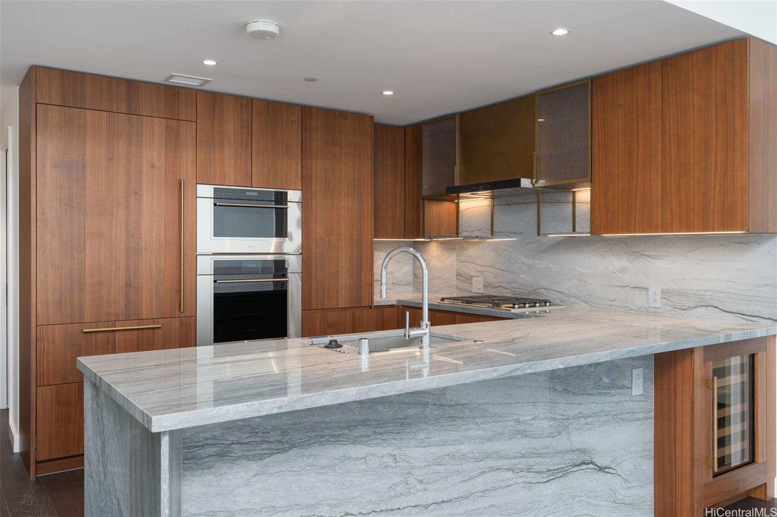 1100 Ala Moana Boulevard  Unit 1010
