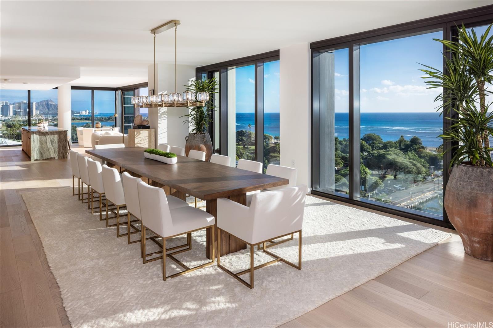 1100 Ala Moana Boulevard 1000/1001