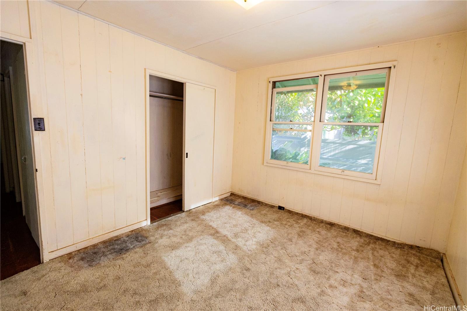 Photo 4 of 25