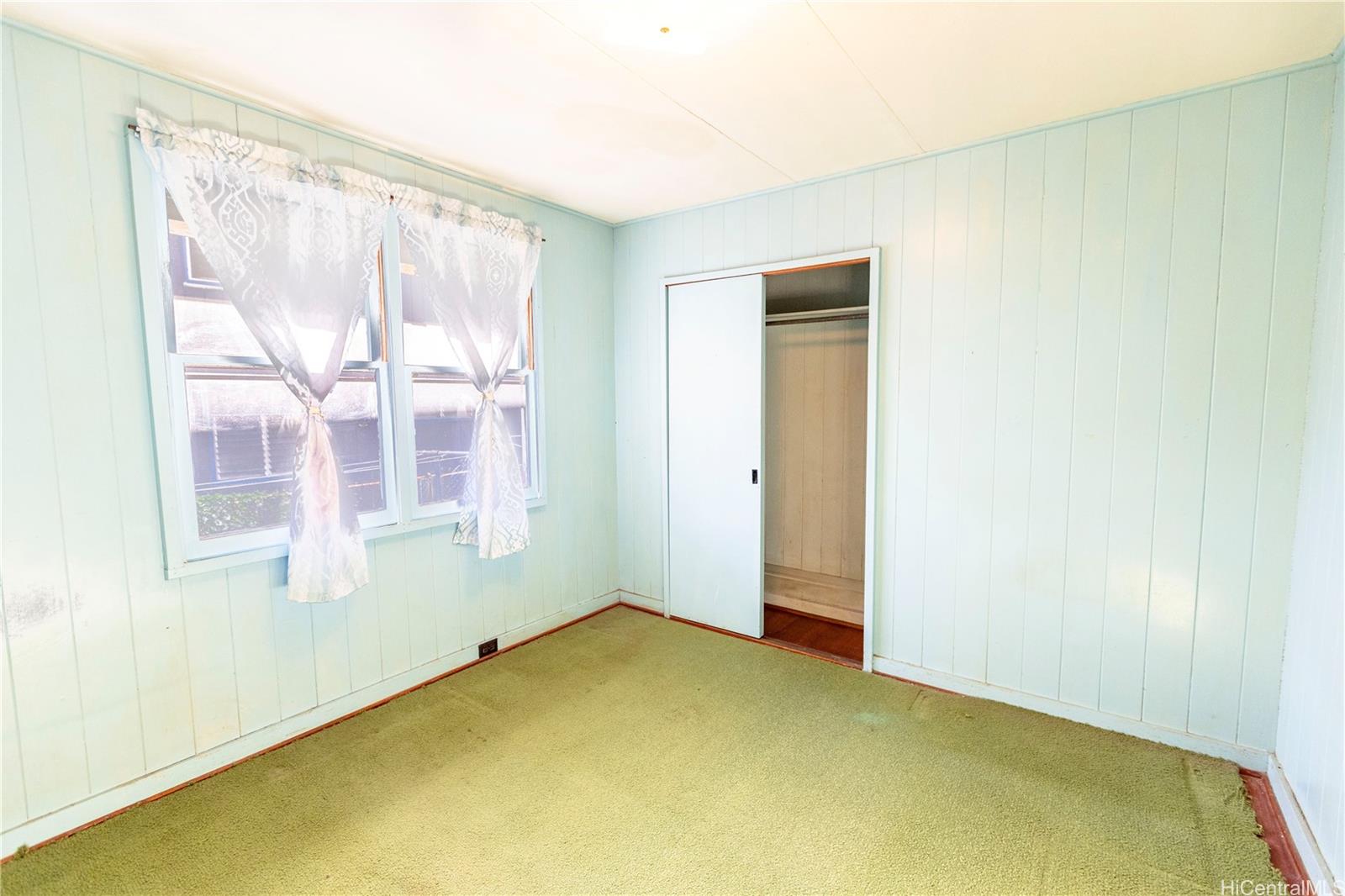 Photo 6 of 25