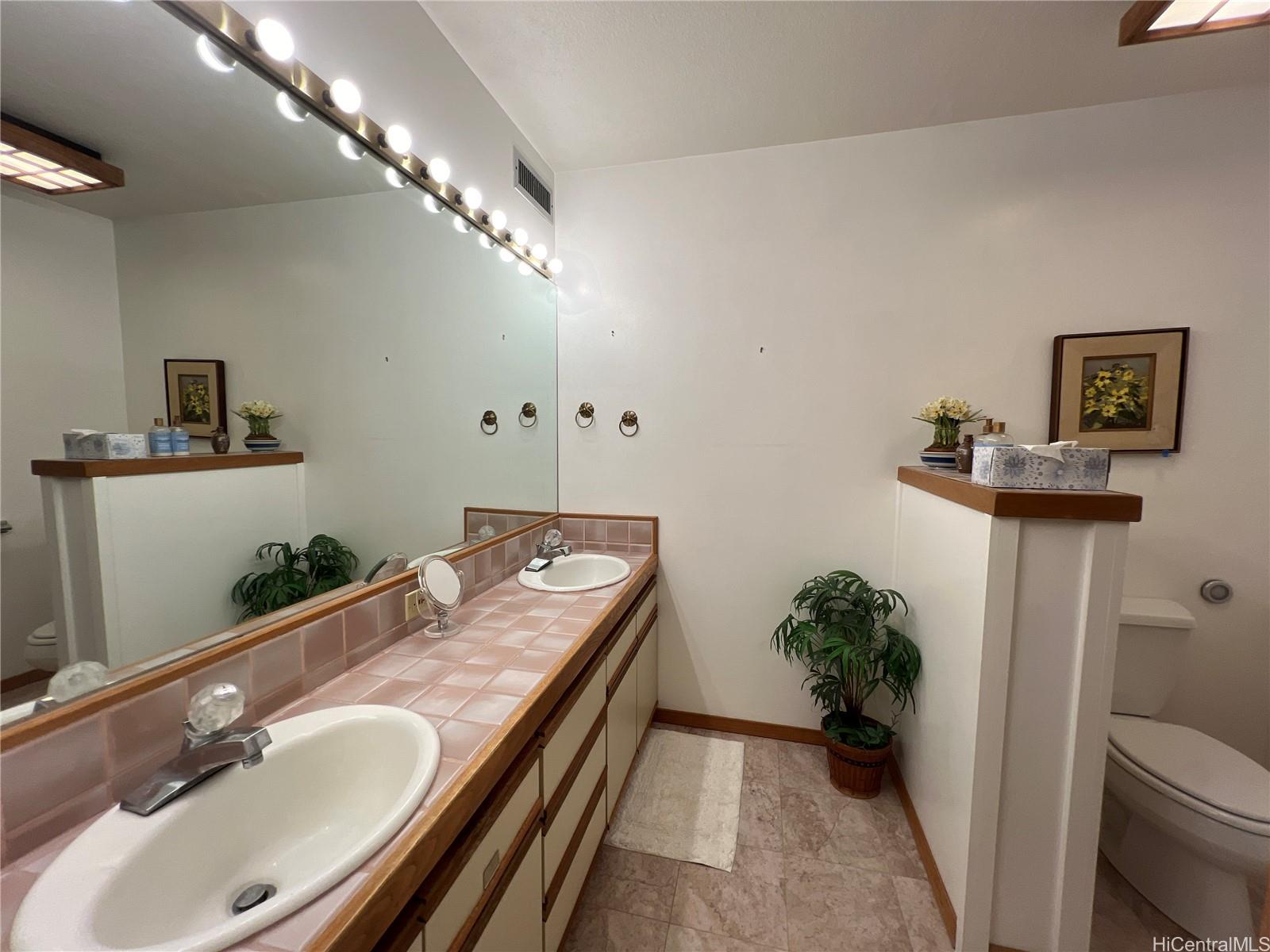 425 Ena Road  Unit C206