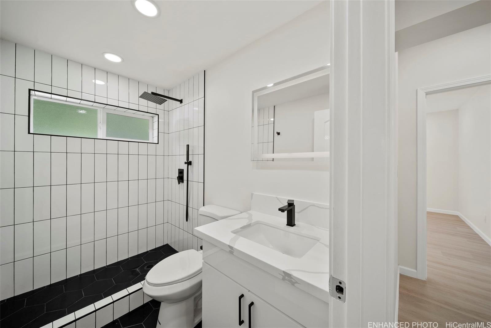 3007 Numana Road