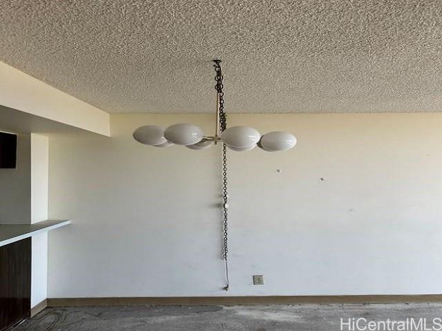 Photo 4 of 8