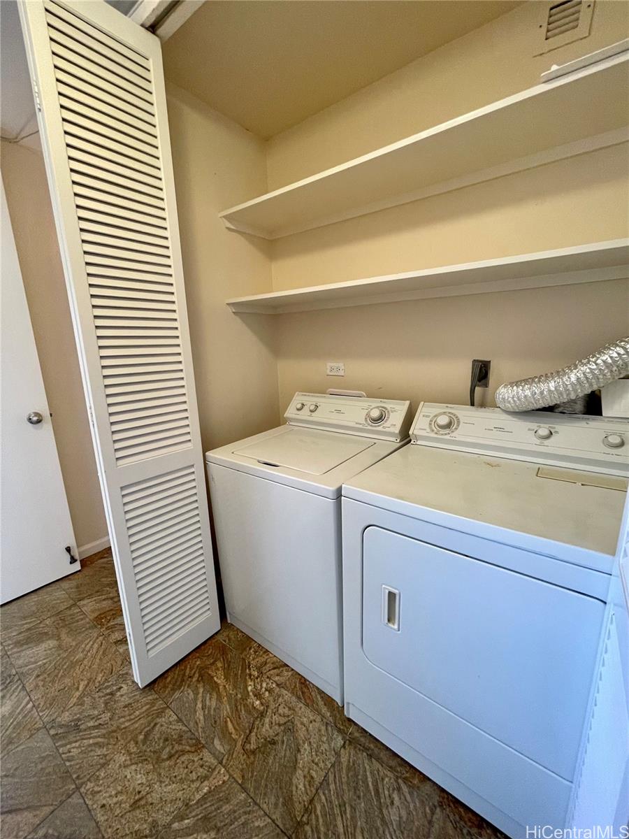 1212 Punahou Street  Unit 1008