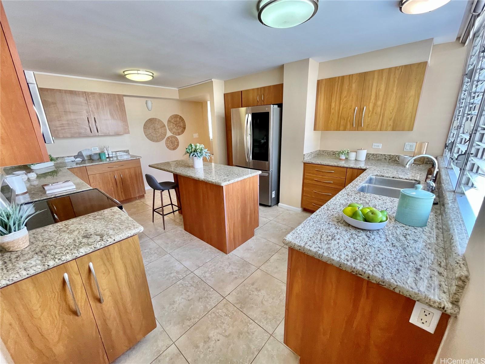 1212 Punahou Street  Unit 1008