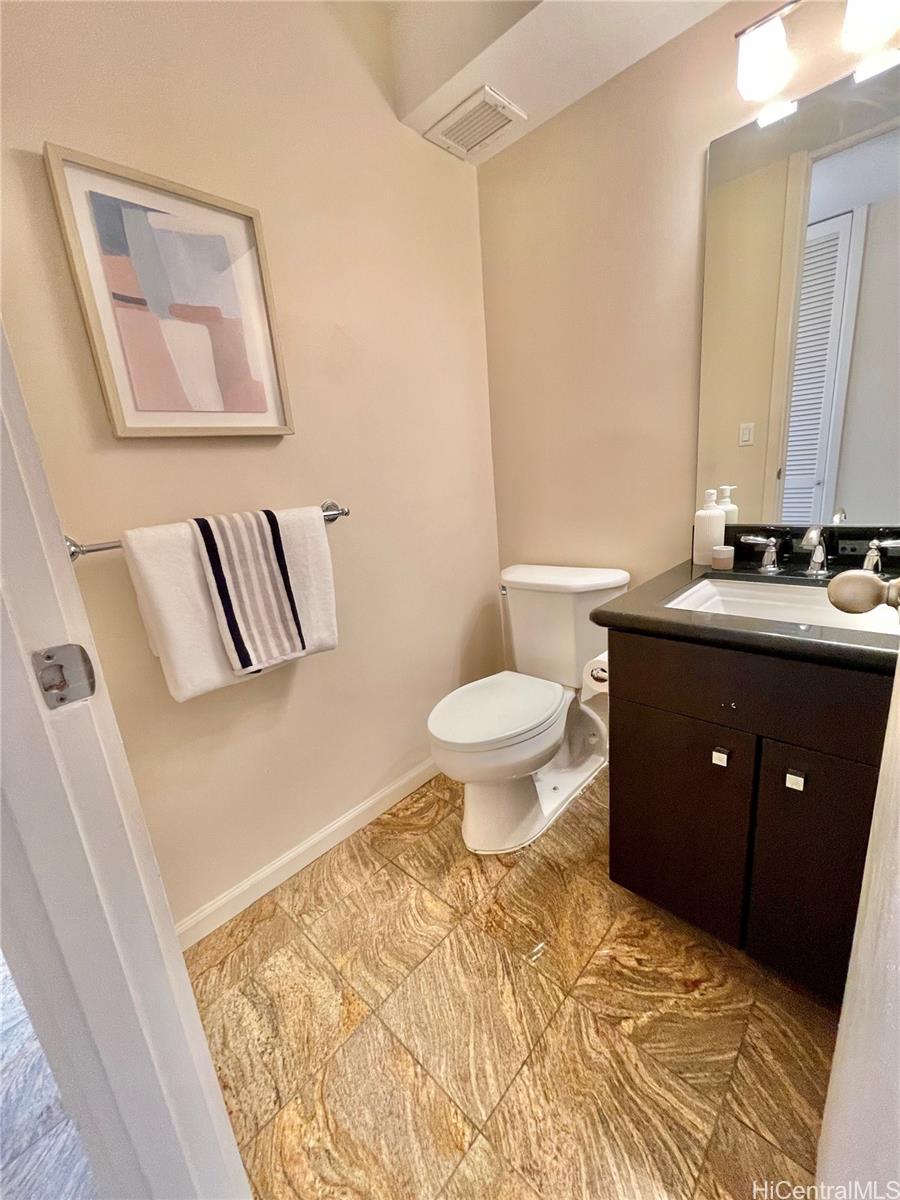 1212 Punahou Street  Unit 1008