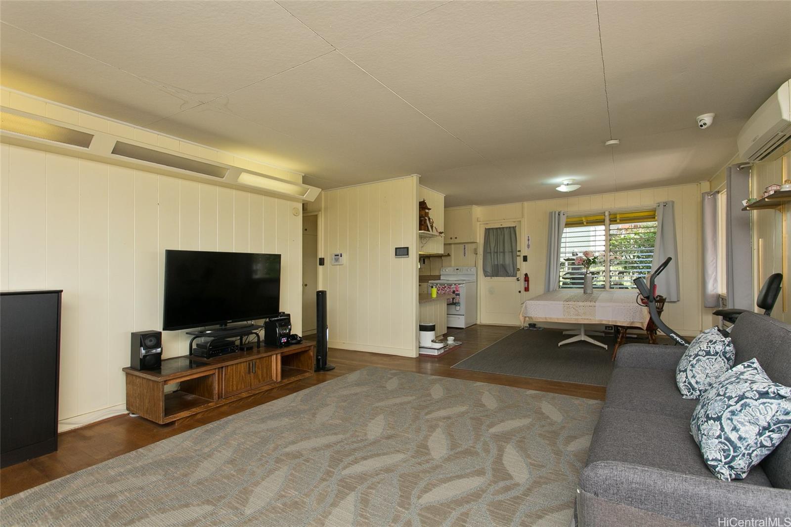 Photo 5 of 20