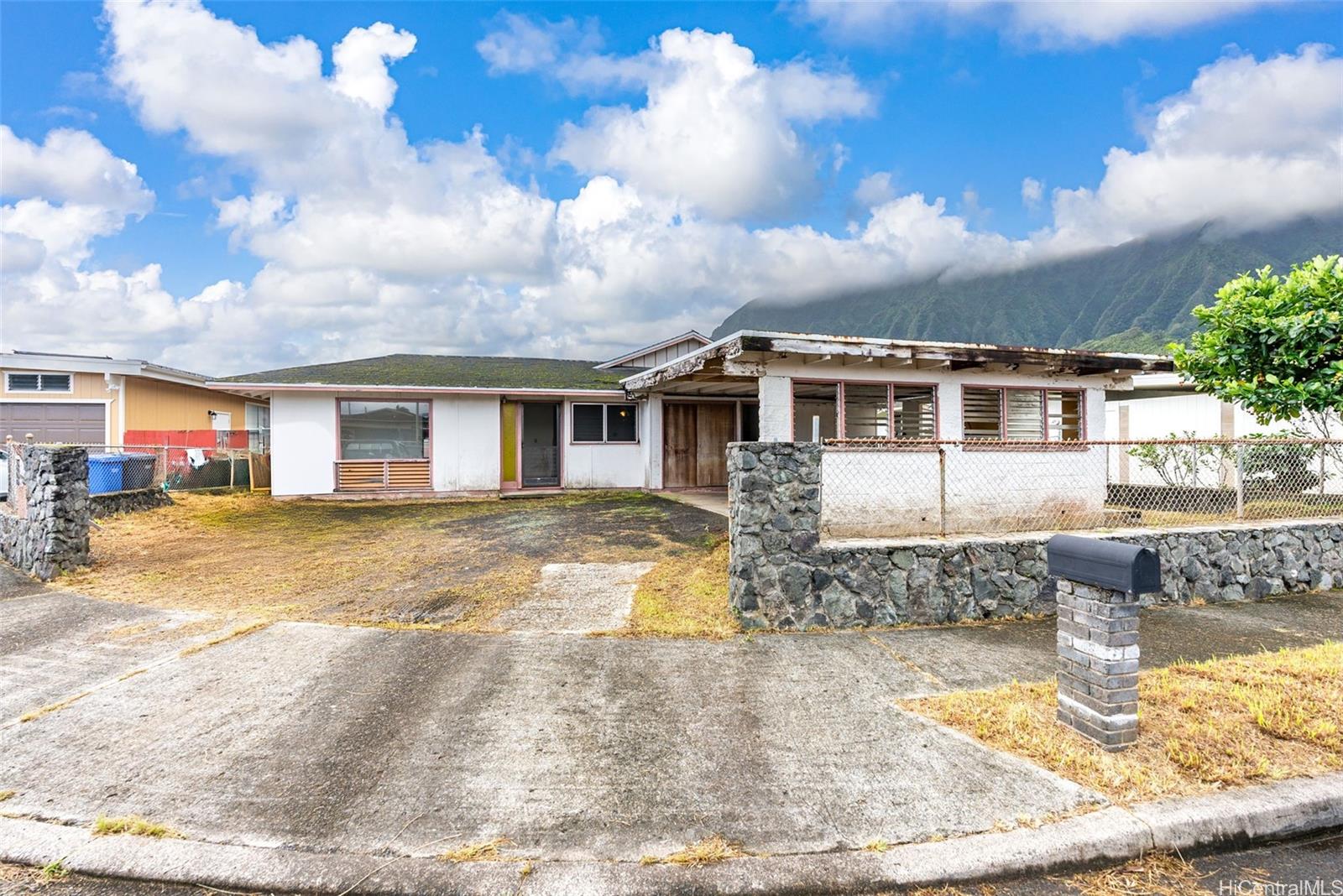47-446 Aialii Place