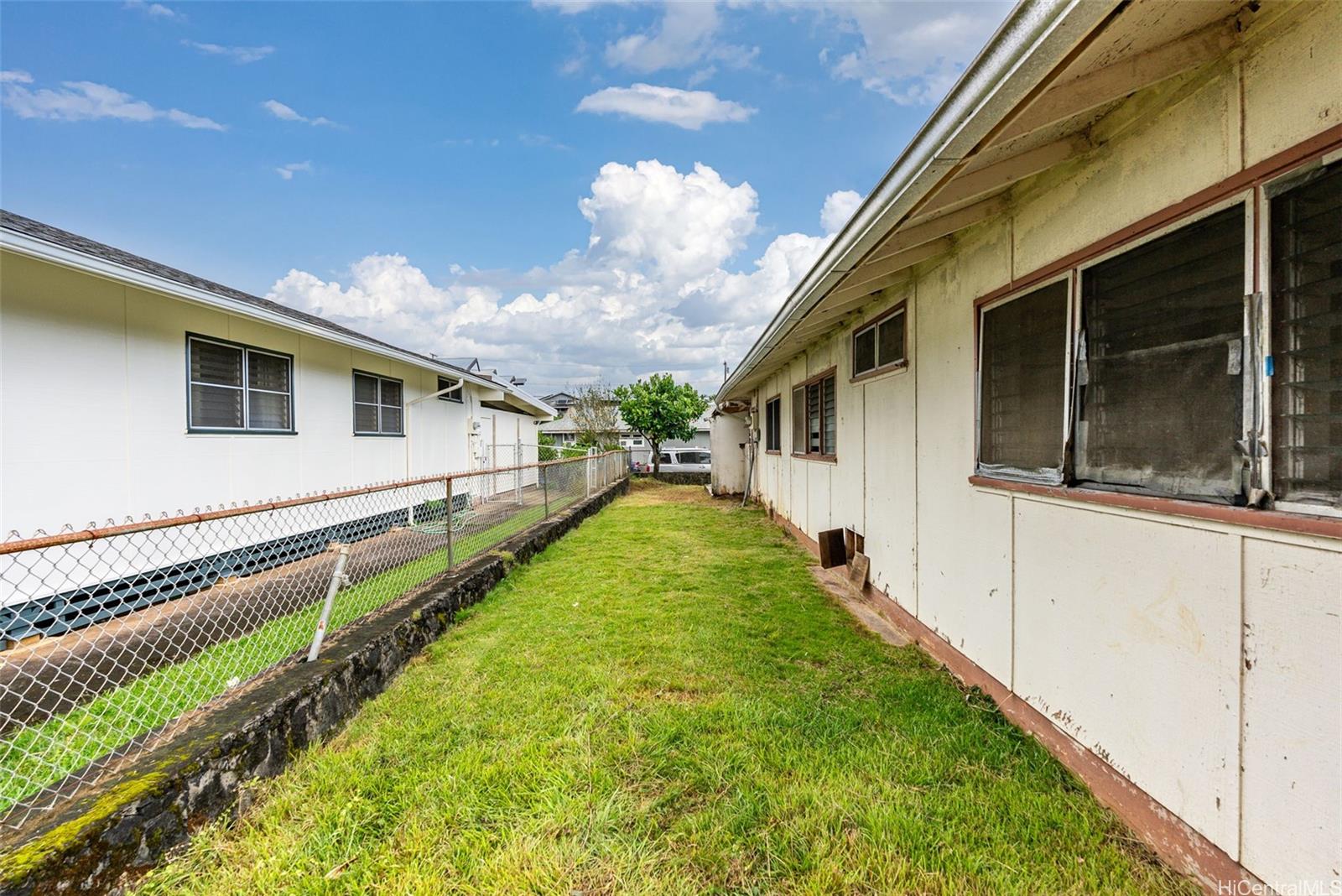 47-446 Aialii Place