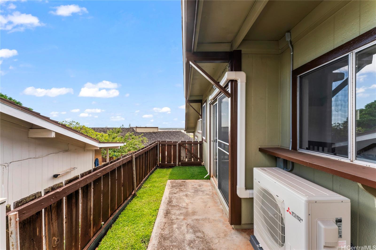 Photo 5 of 25