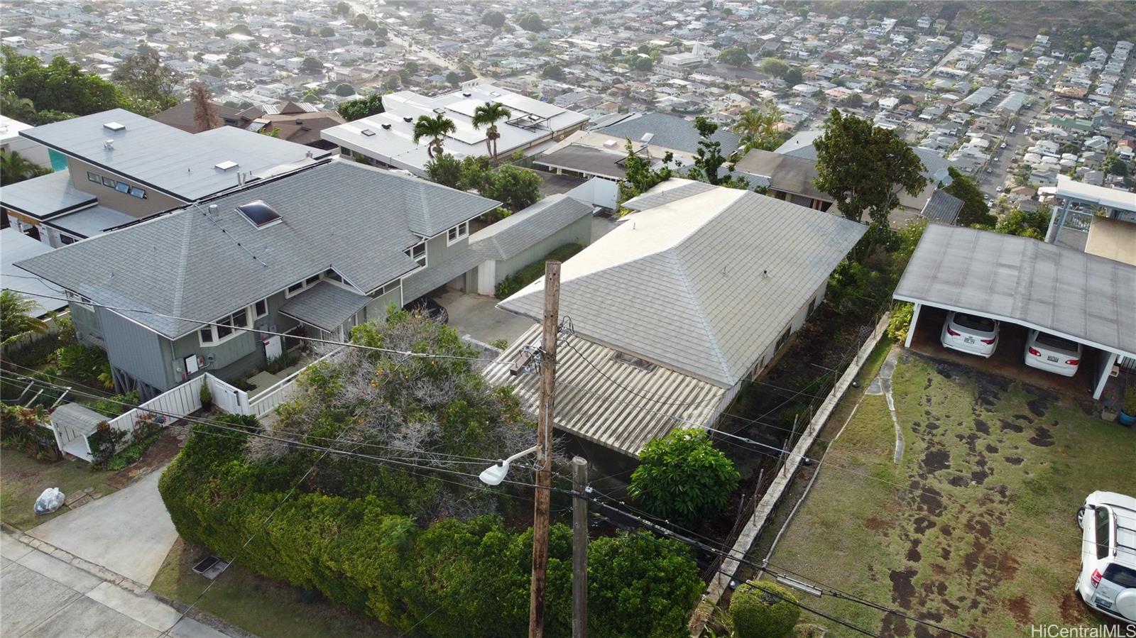 1758 Mikahala Way