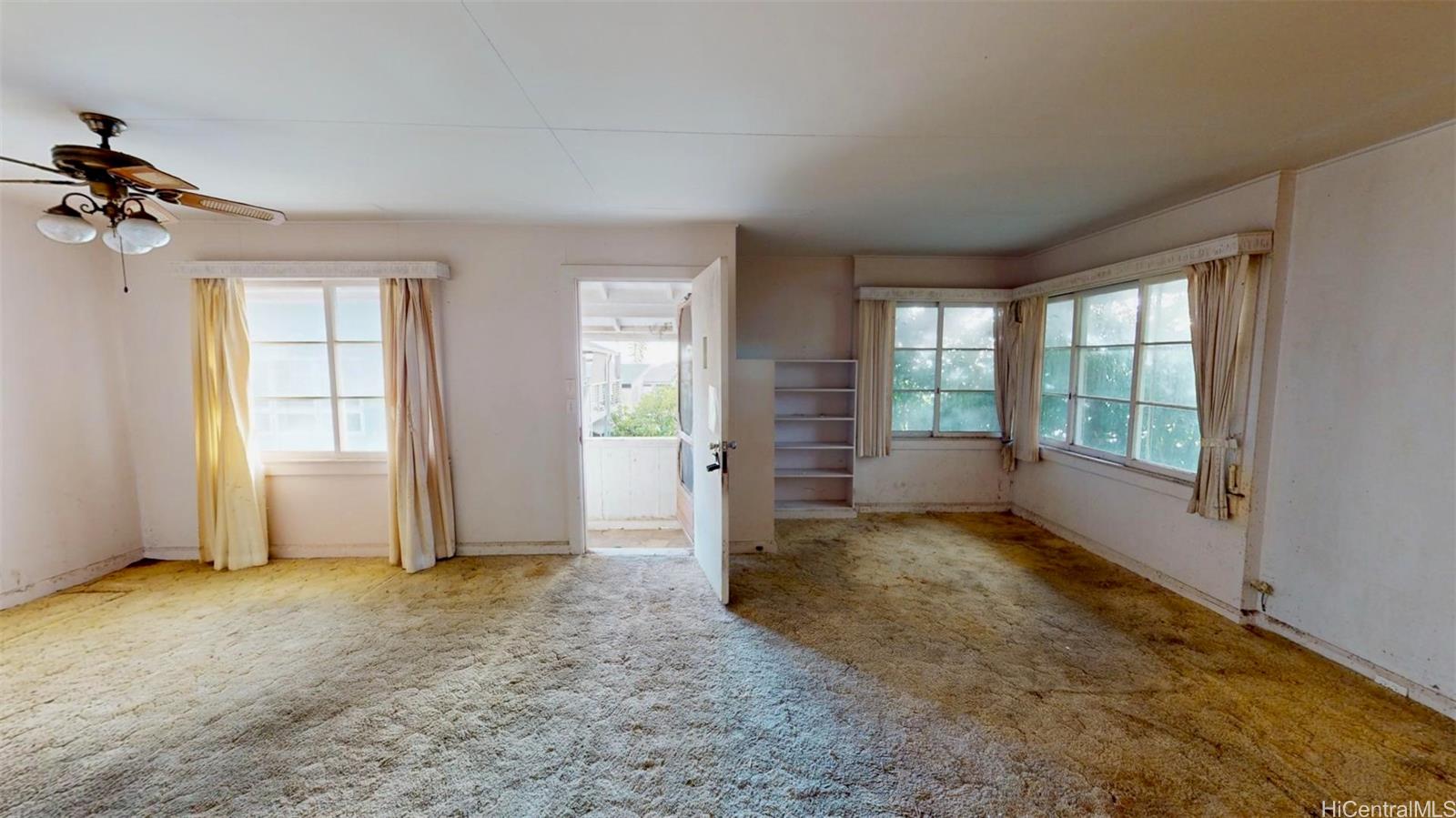 1758 Mikahala Way