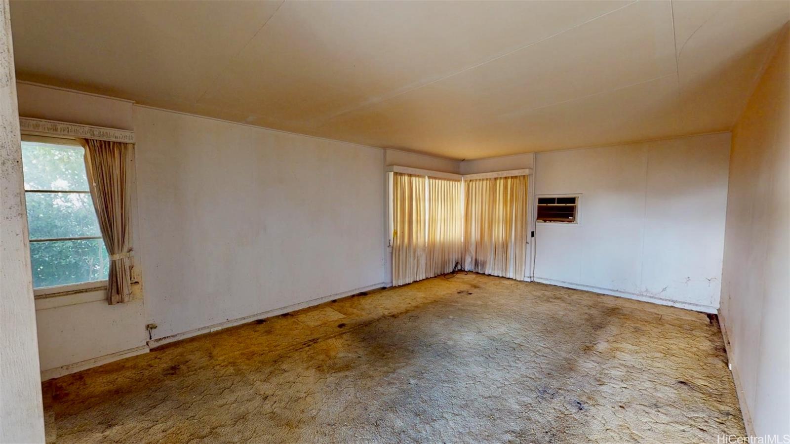 1758 Mikahala Way
