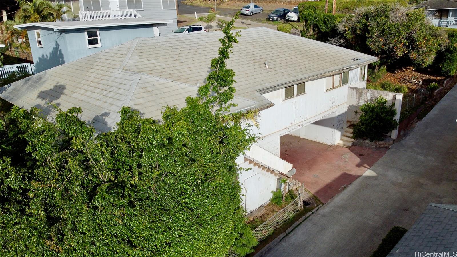 1758 Mikahala Way