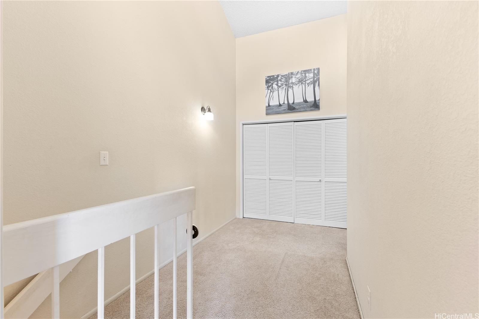Photo 16 of 25