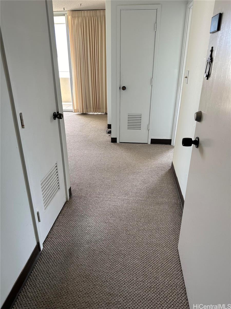 Photo 3 of 24