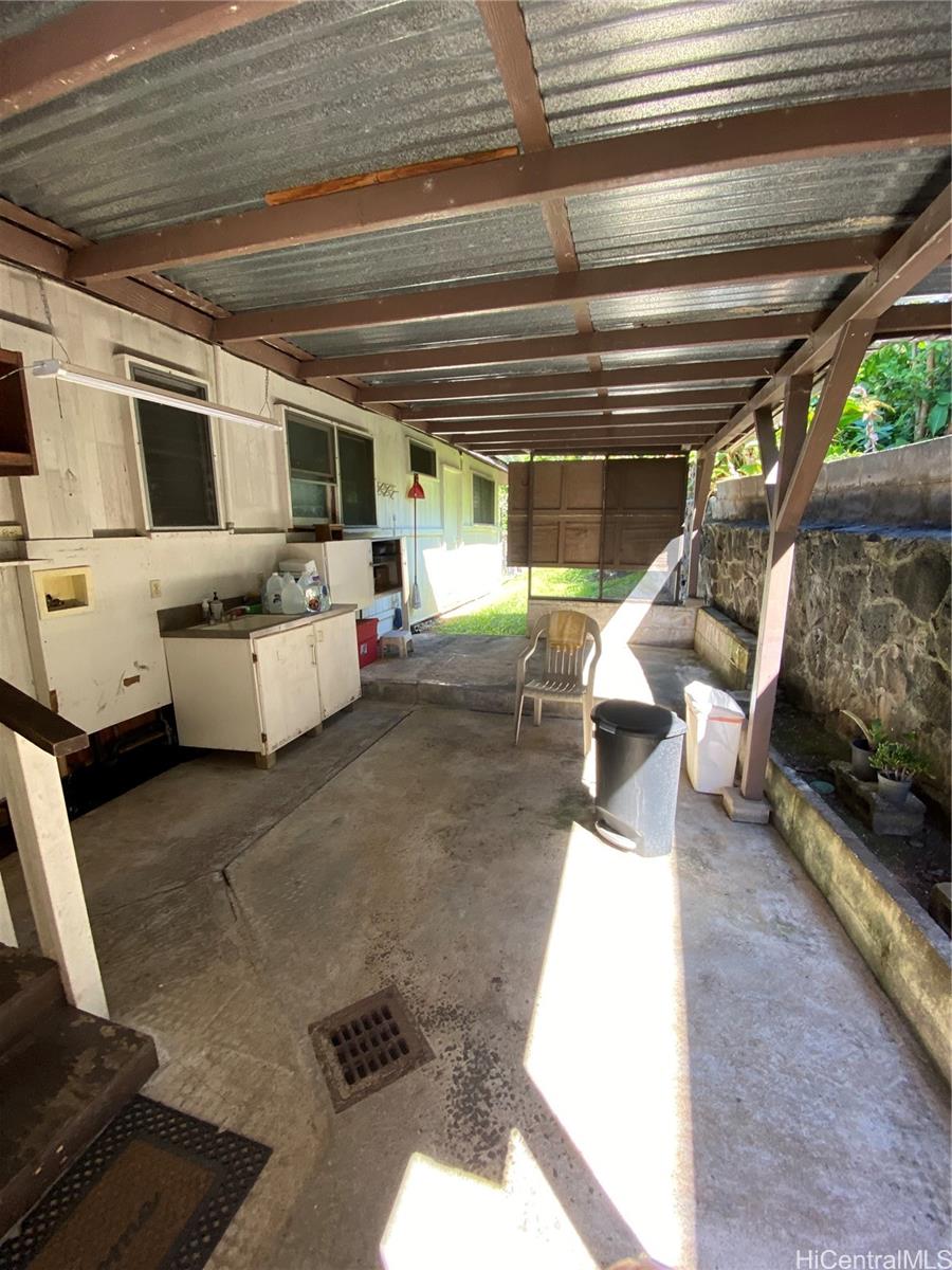 2265 Waiomao Road