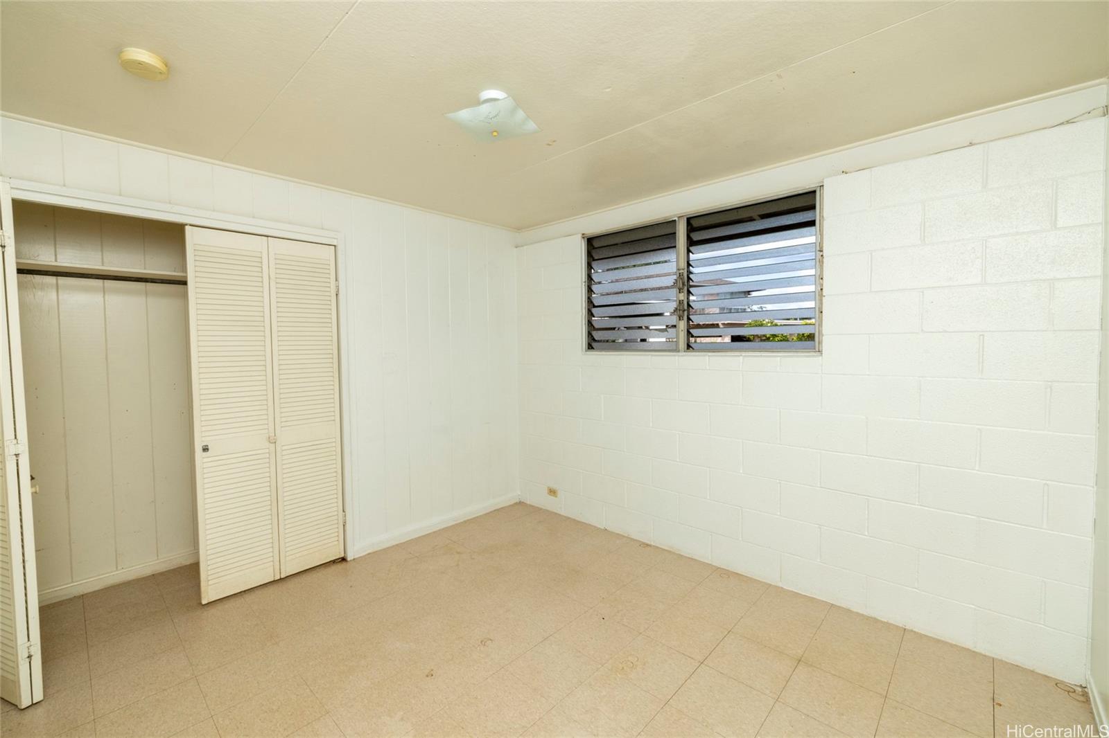 Photo 15 of 25