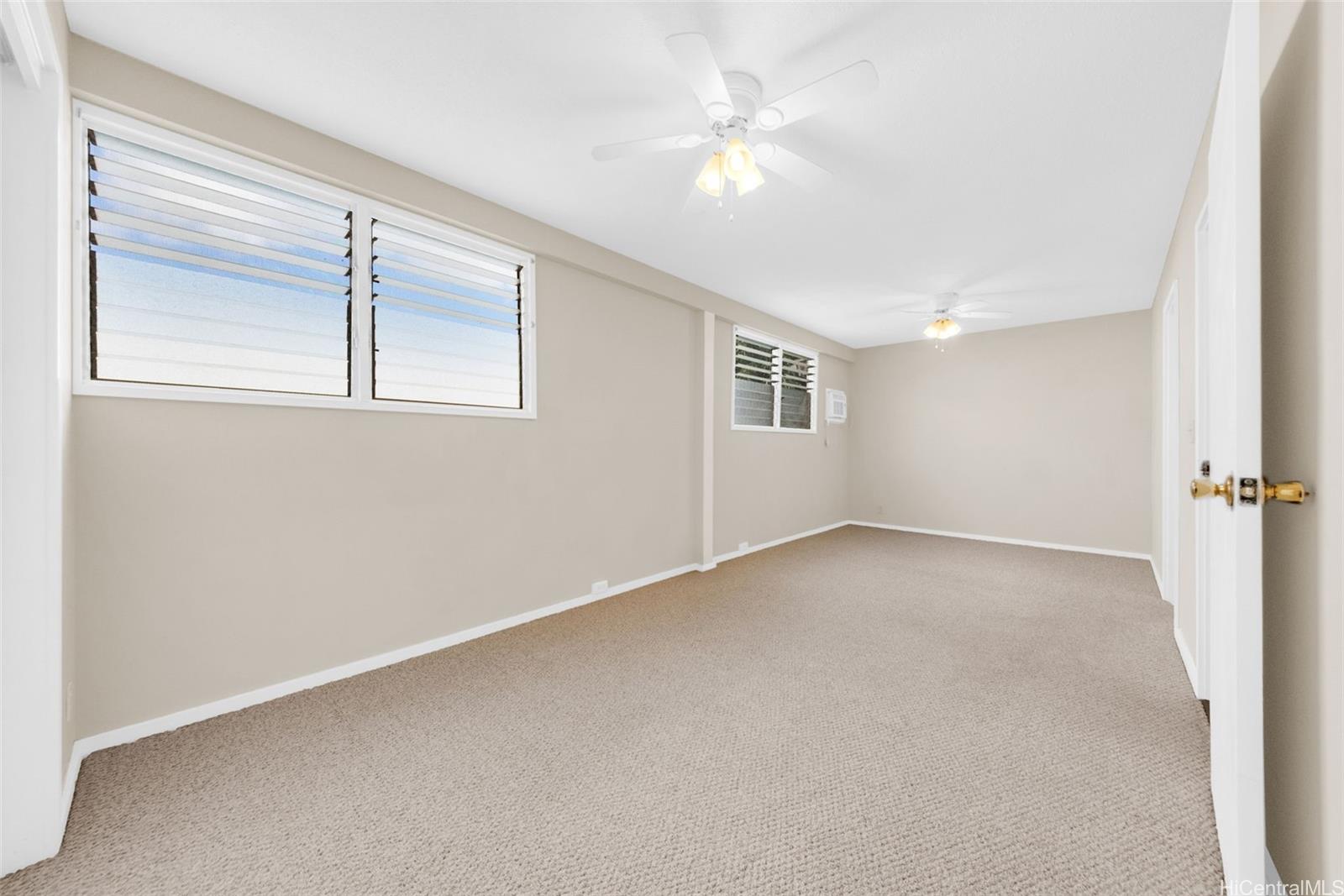 Photo 10 of 23
