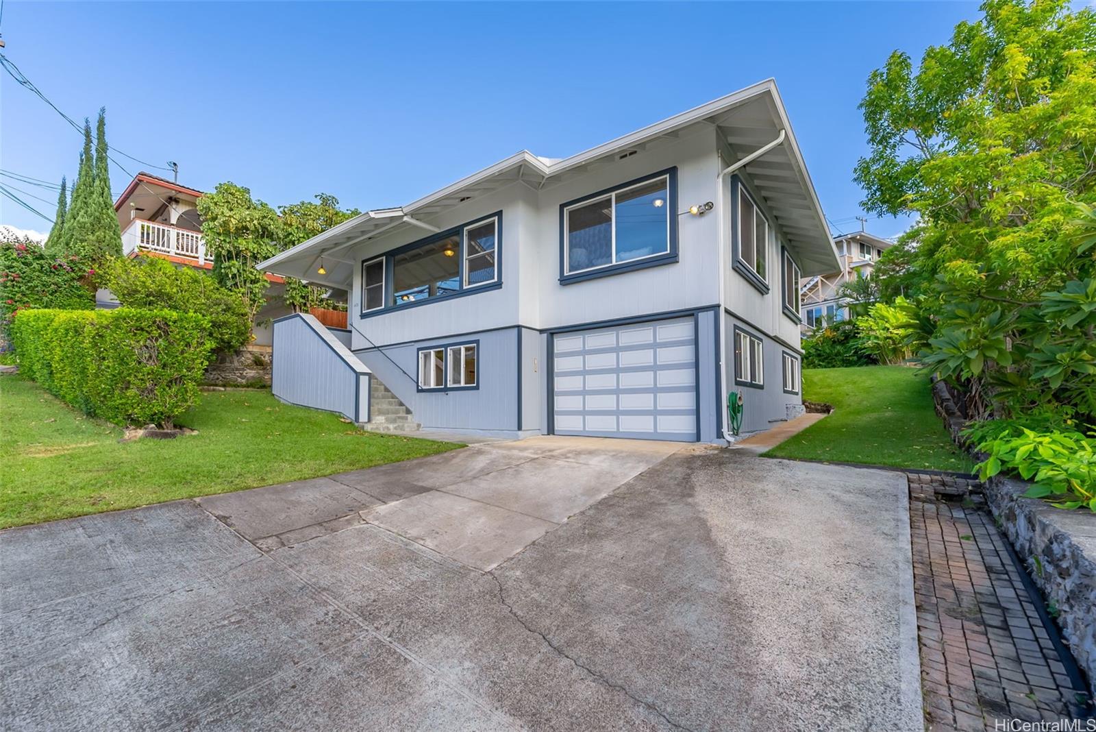 1471 St Louis Drive