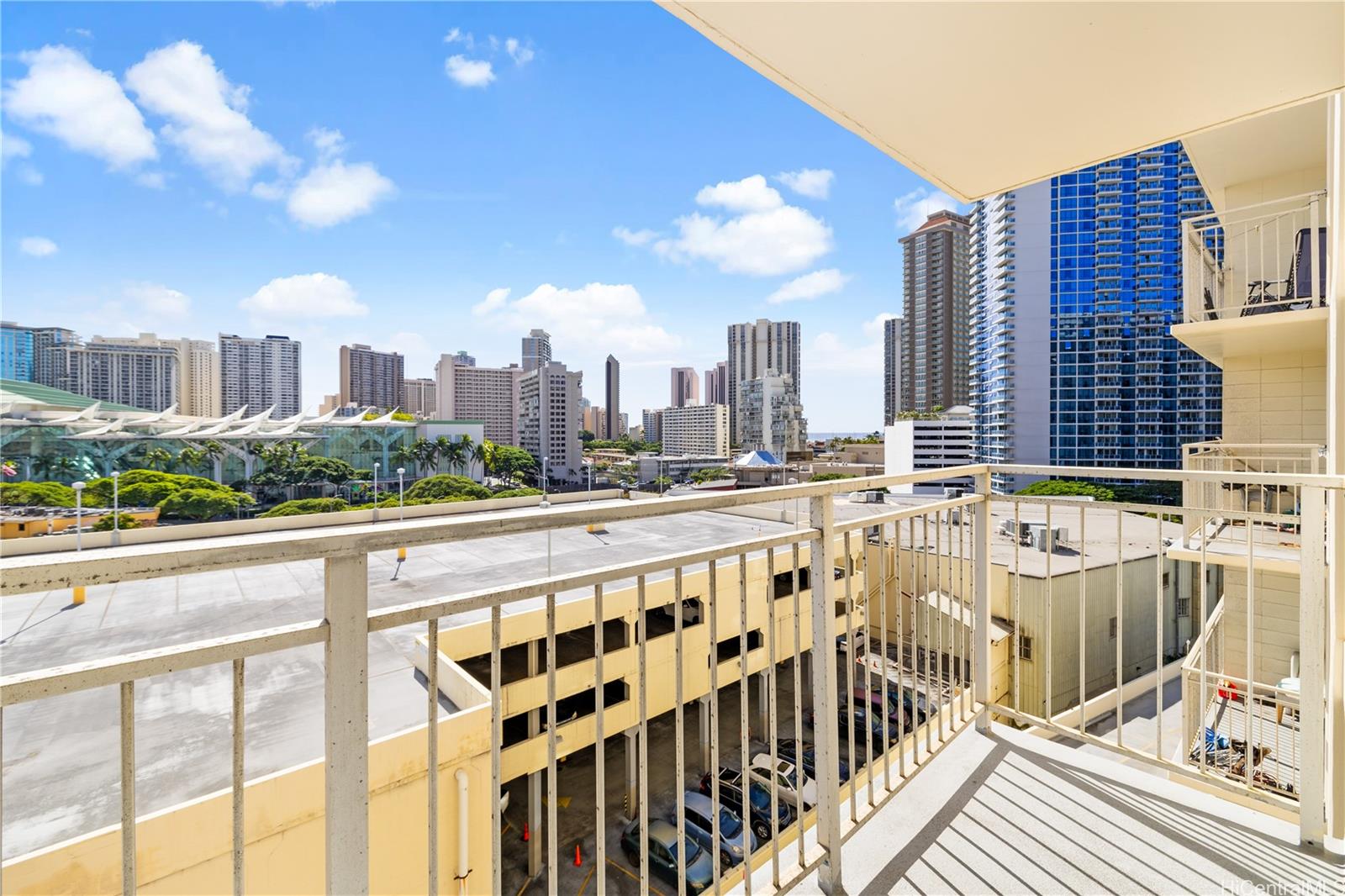 1655 Makaloa Street  Unit 911