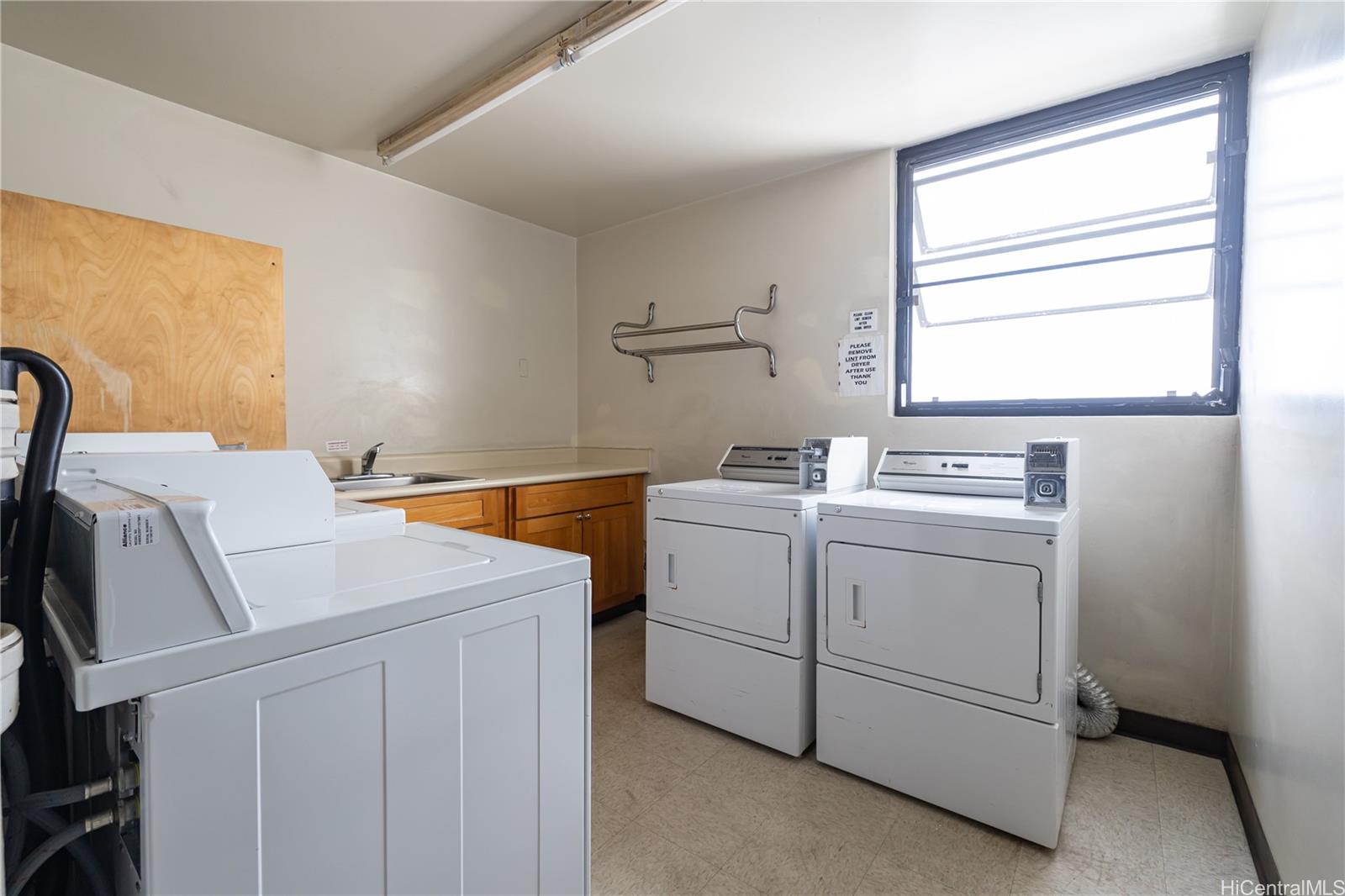 1655 Makaloa Street  Unit 911