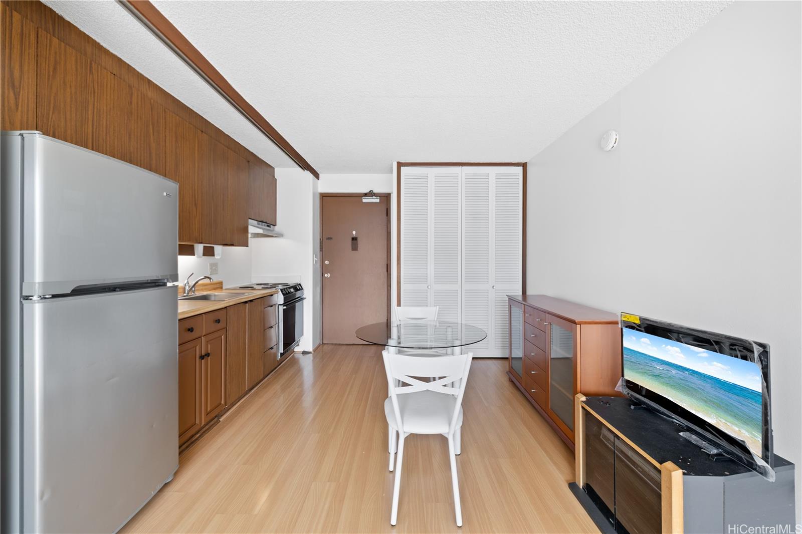 1655 Makaloa Street  Unit 911