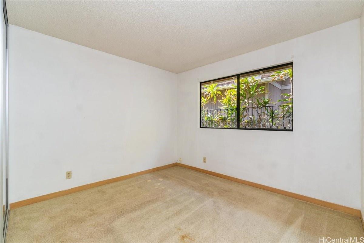 Photo 9 of 23