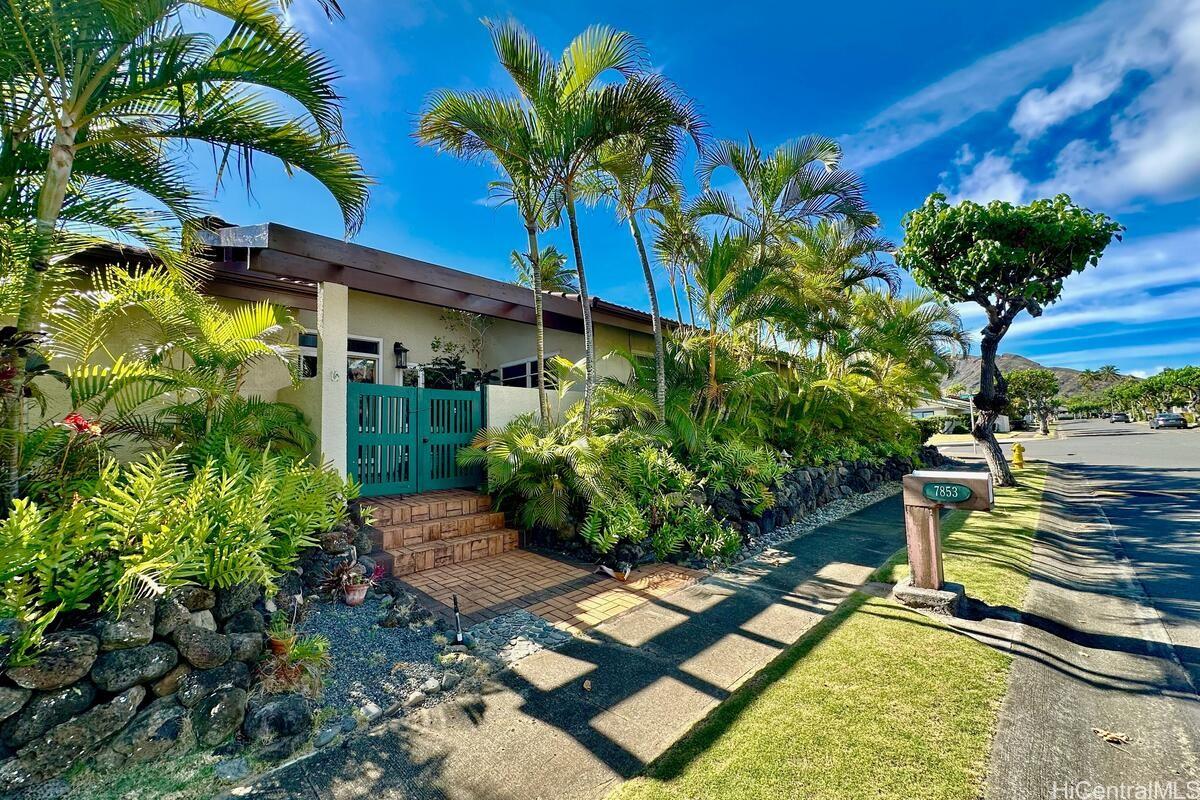 7853 Makaaoa Place