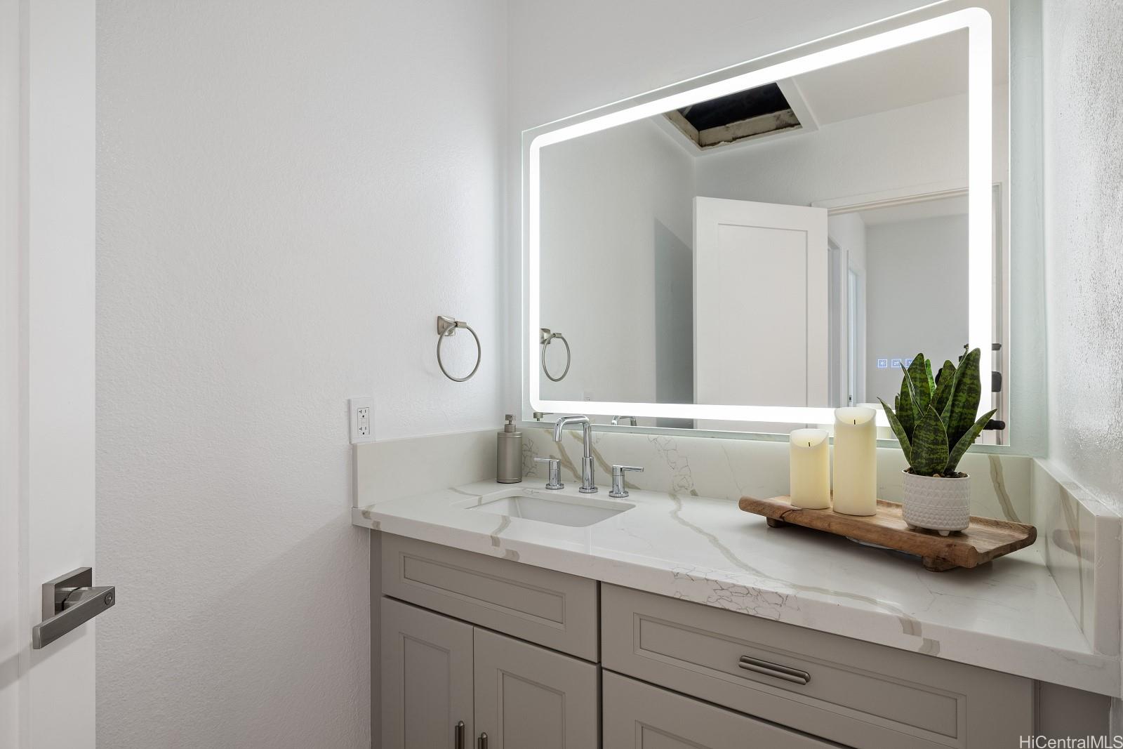 92-1032 Makakilo Drive  Unit 32