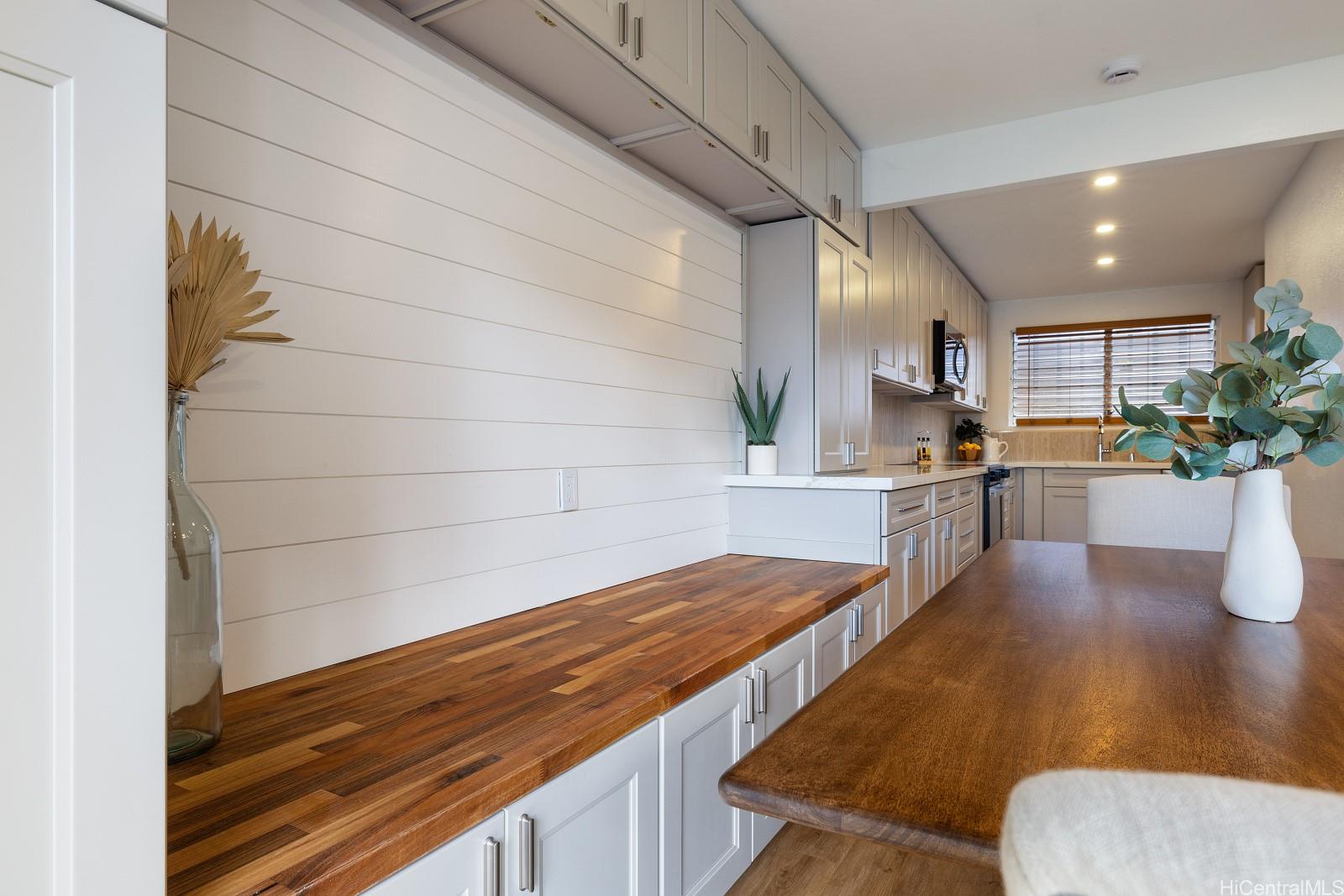 92-1032 Makakilo Drive  Unit 32