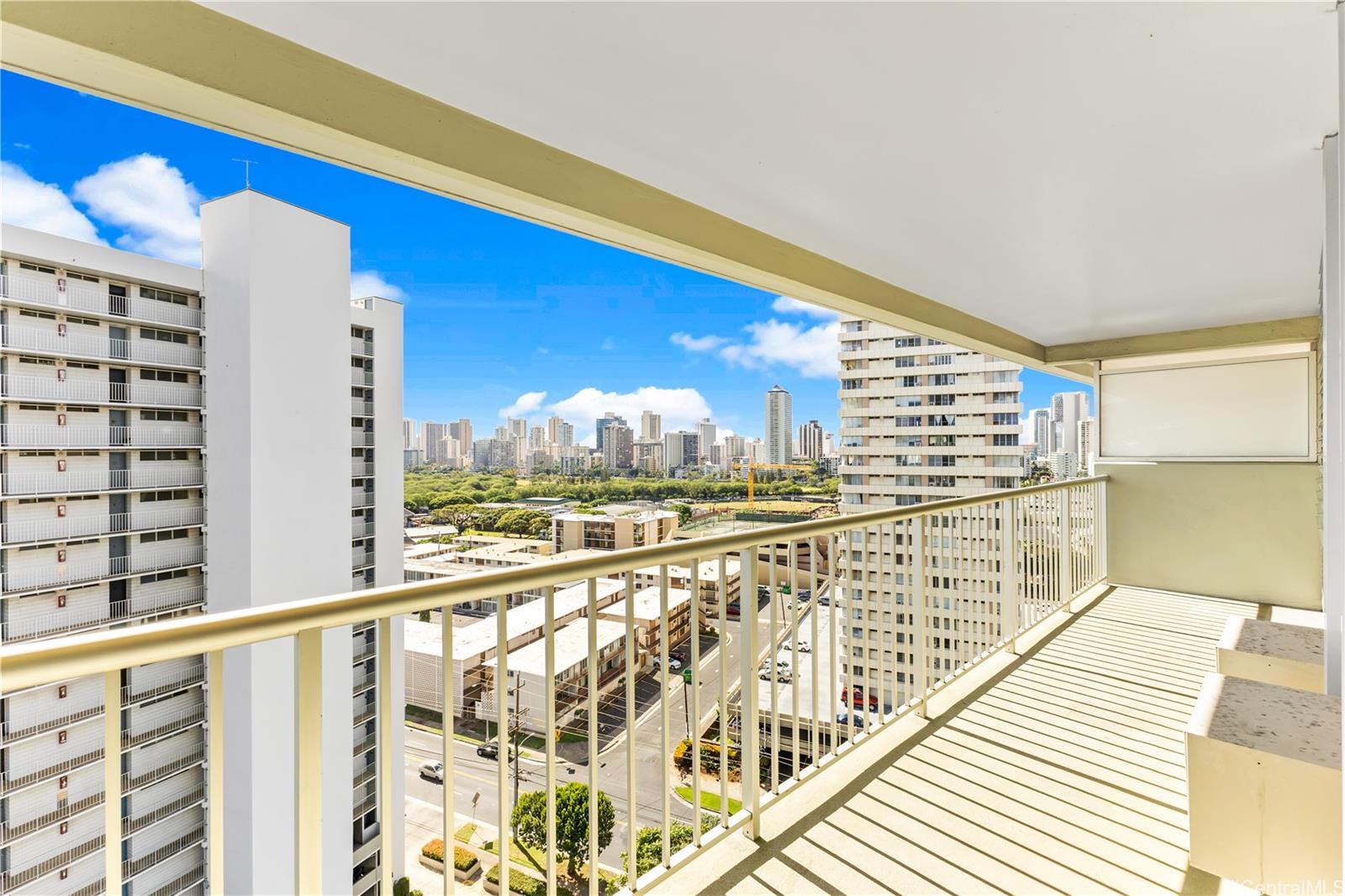 2522 Date Street  Unit 1605