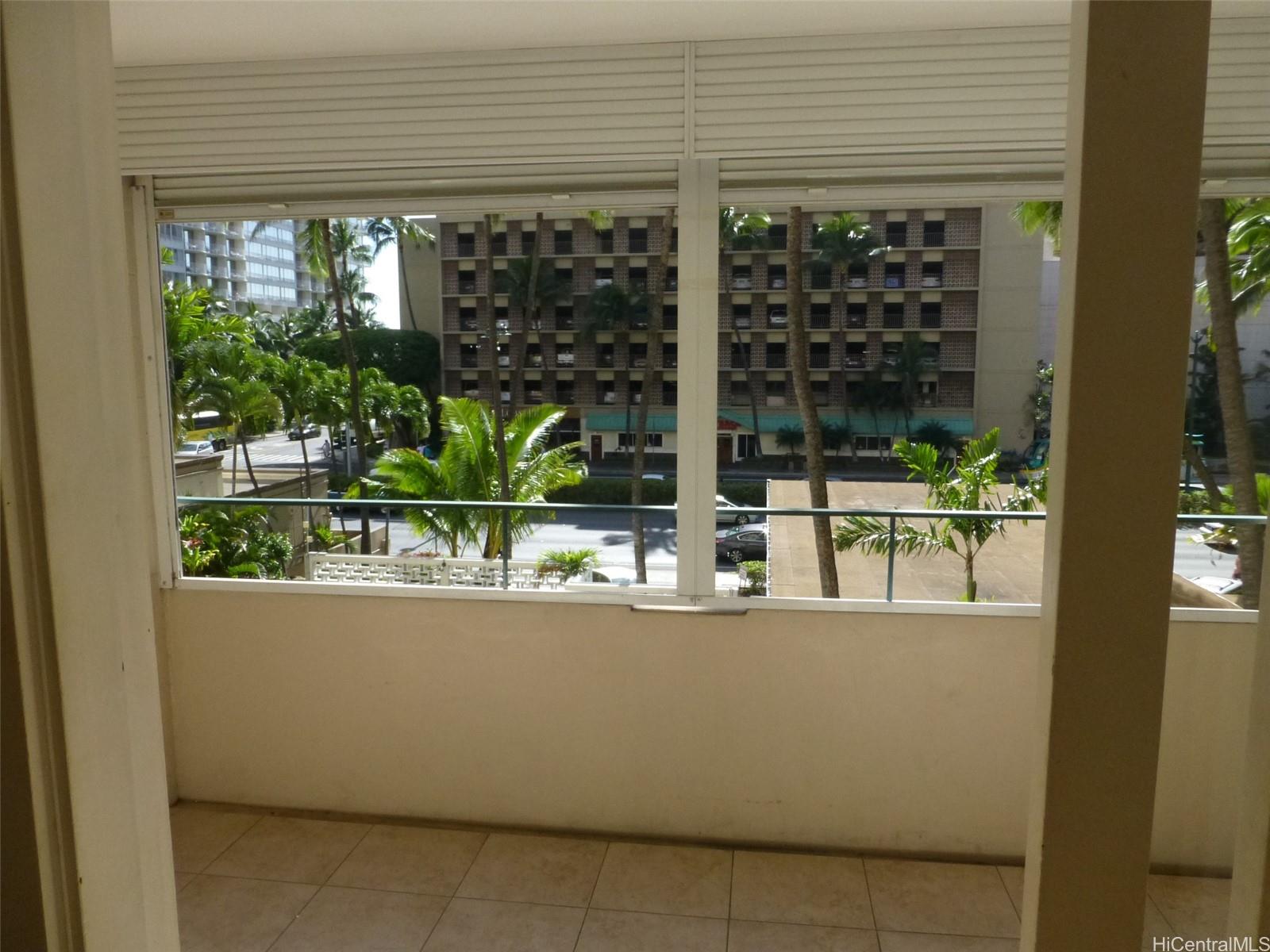 Photo 8 of 11