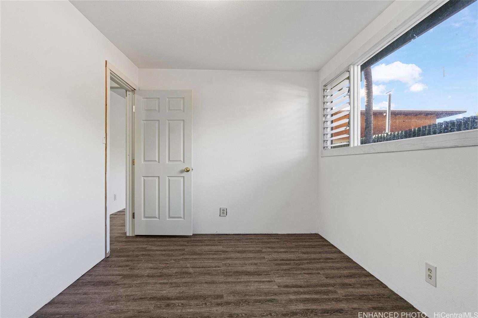 87-159 Kulaaupuni Street  Unit B