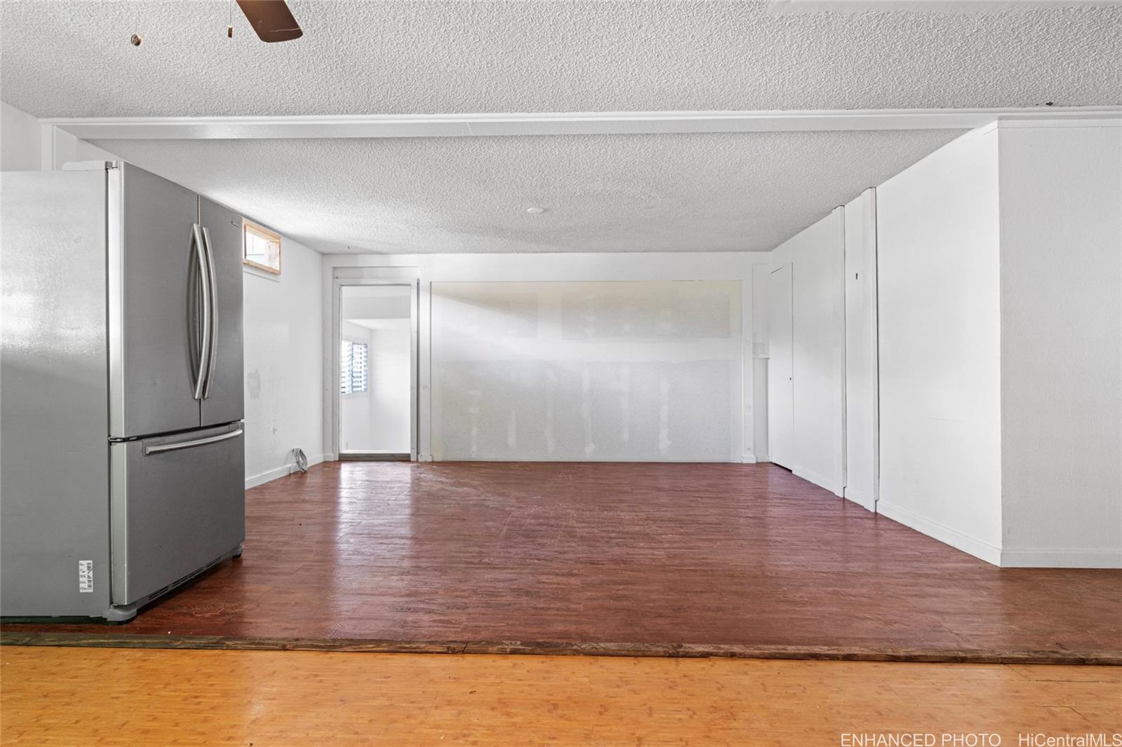 87-159 Kulaaupuni Street  Unit B