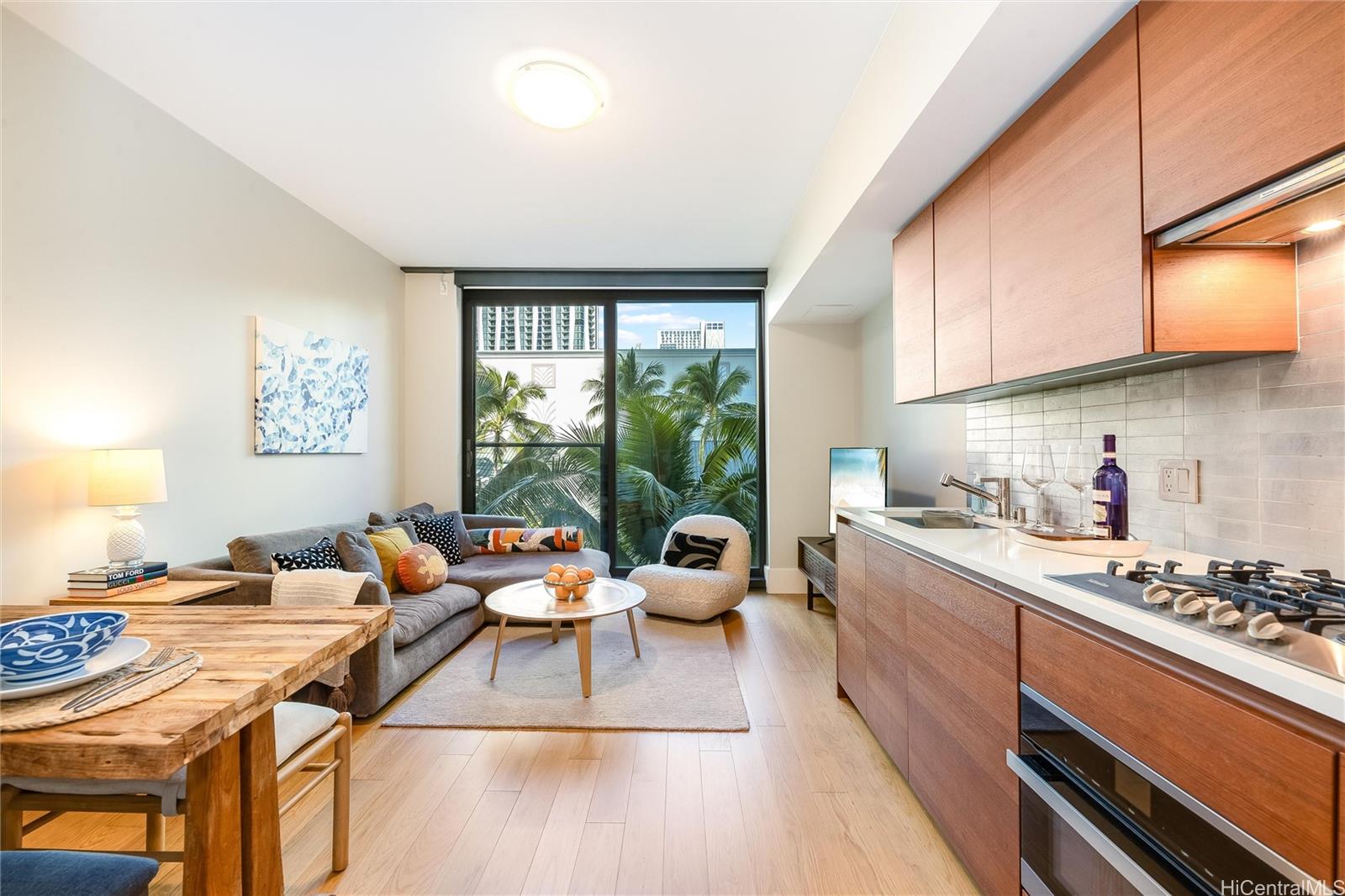 1108 Auahi Street 202