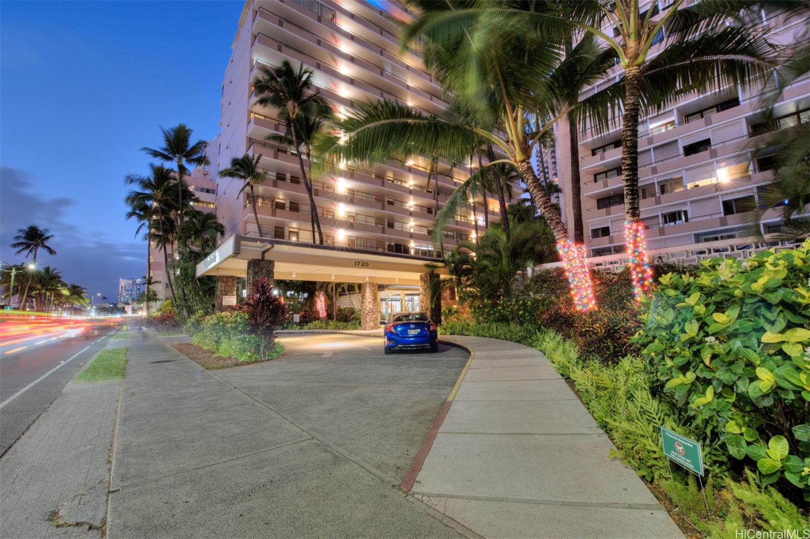 1720 Ala Moana Boulevard B208