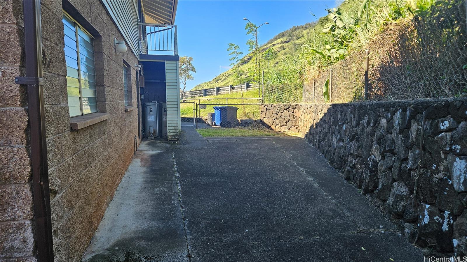 Photo 7 of 22