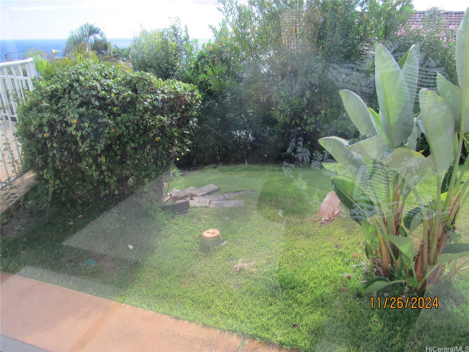 Photo 6 of 25