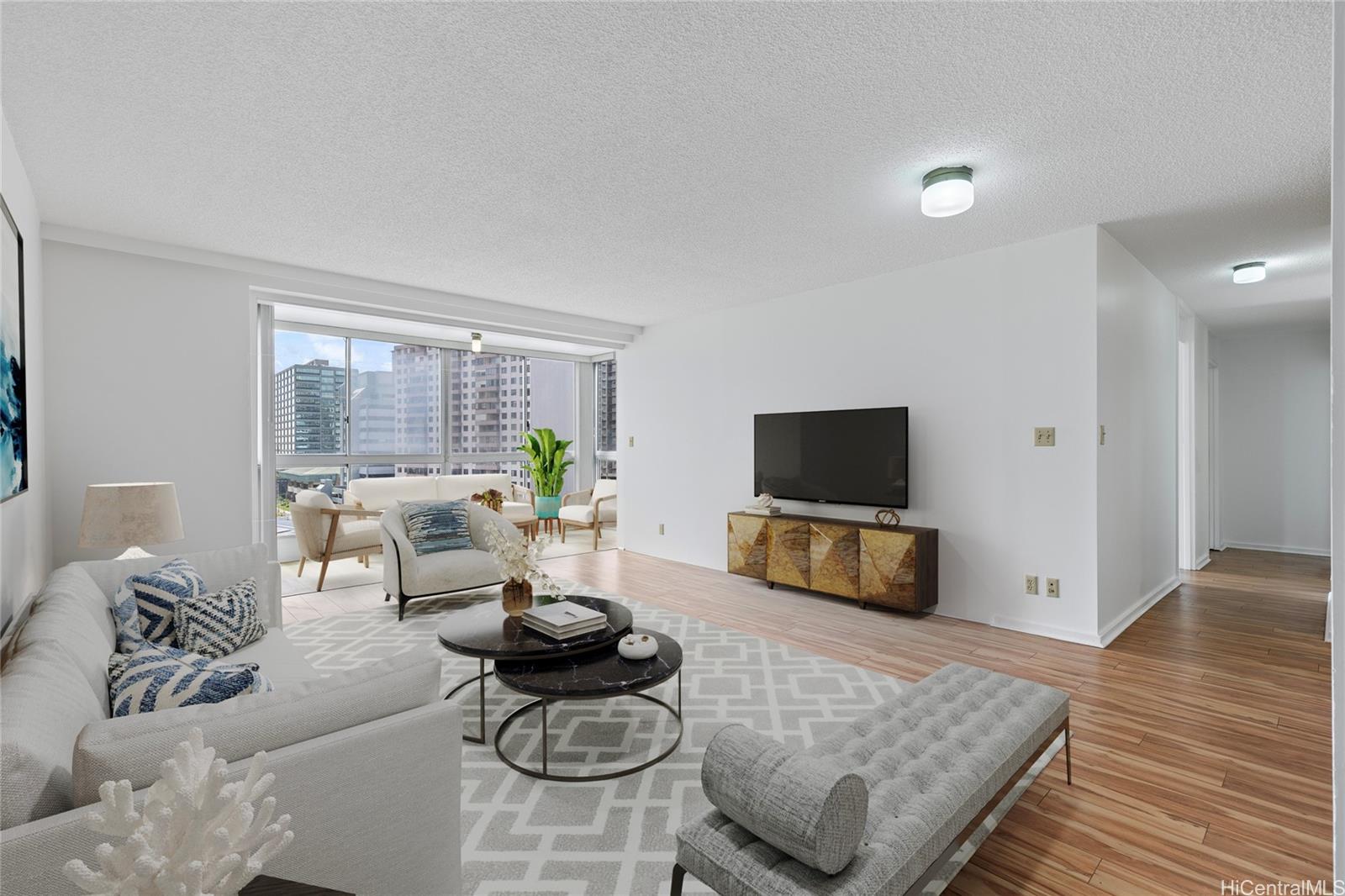 1624 Kanunu Street 801