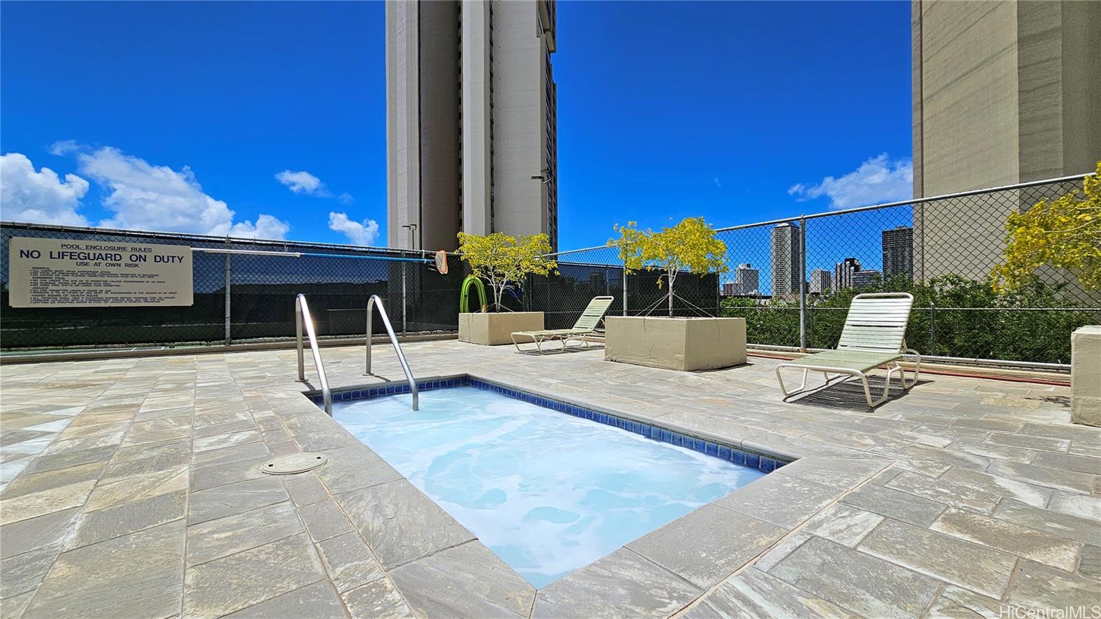 2499 Kapiolani Boulevard  Unit 401