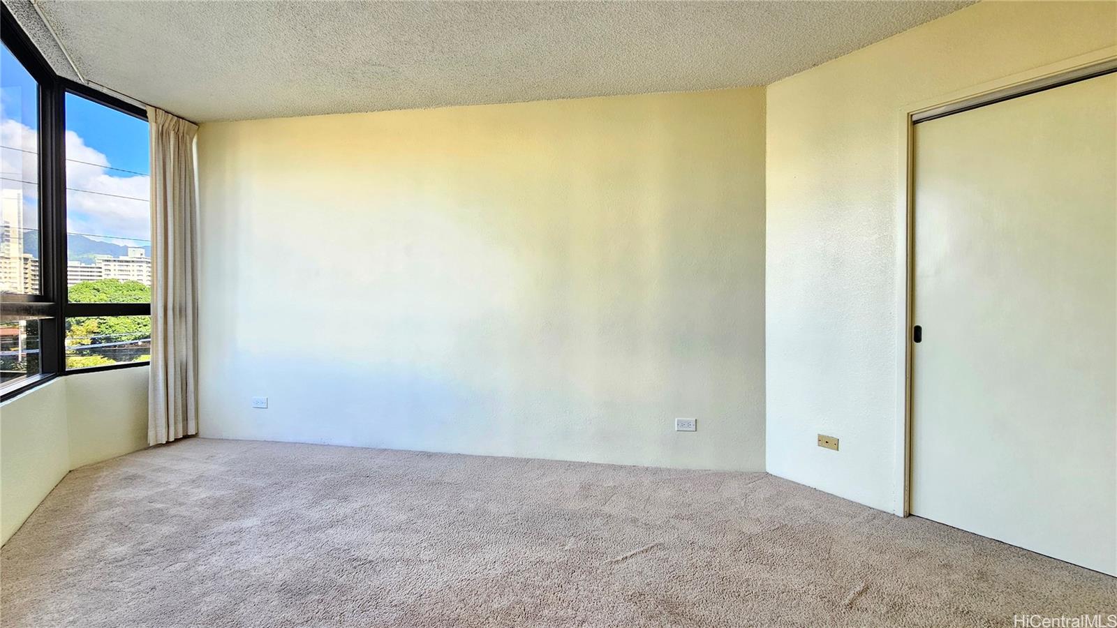 2499 Kapiolani Boulevard  Unit 401