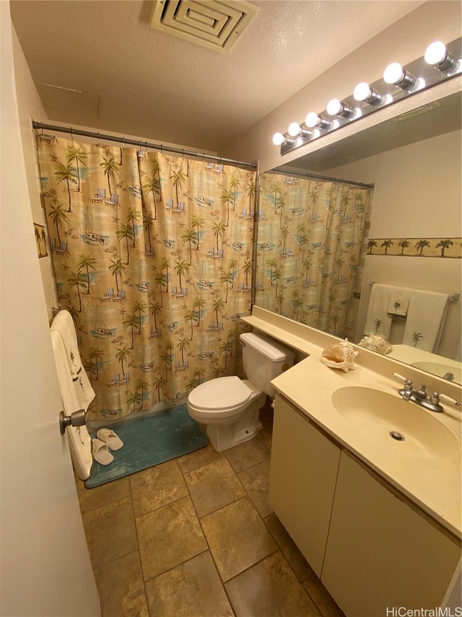 Photo 9 of 24