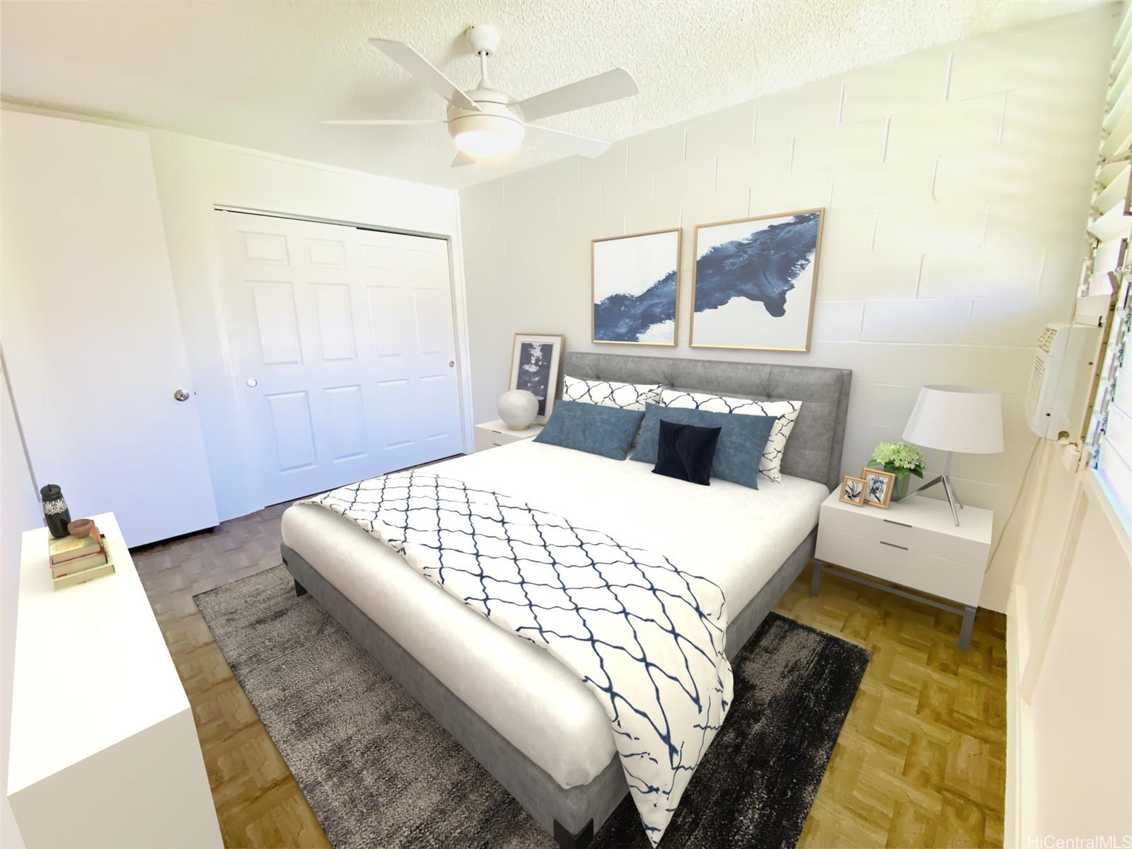 Photo 4 of 25