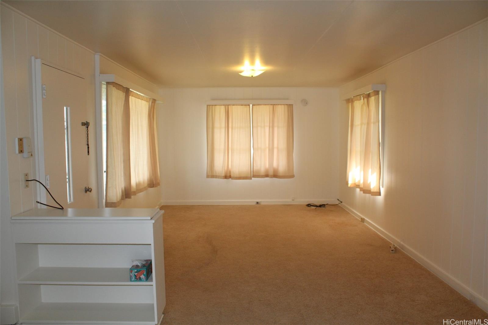 Photo 3 of 23