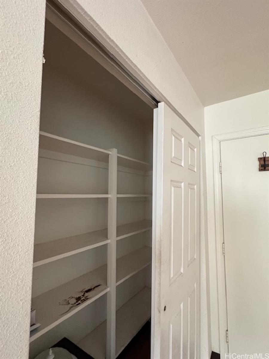 Photo 16 of 21