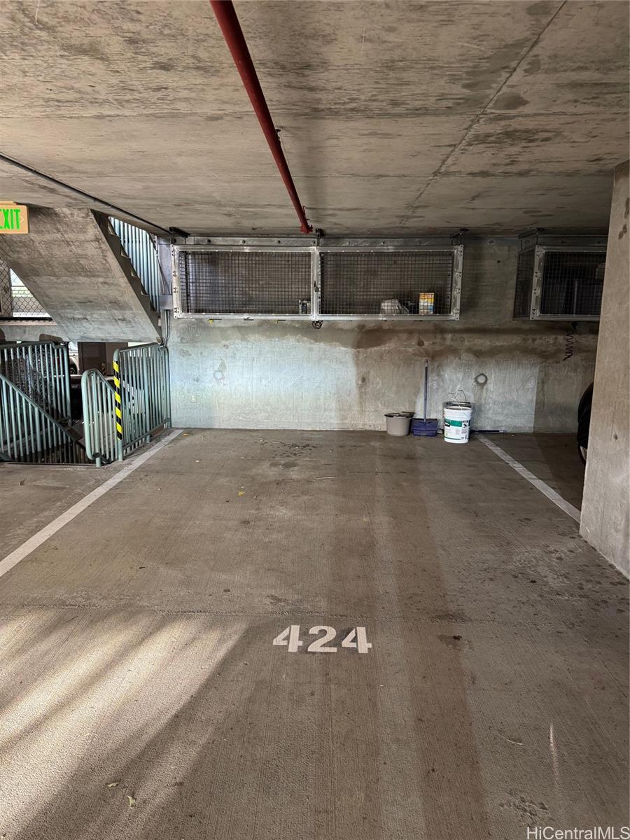 Photo 17 of 21